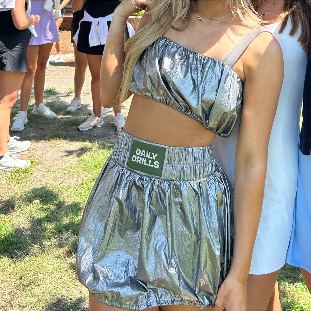 Daily Drills Metallic Silver Ensemble